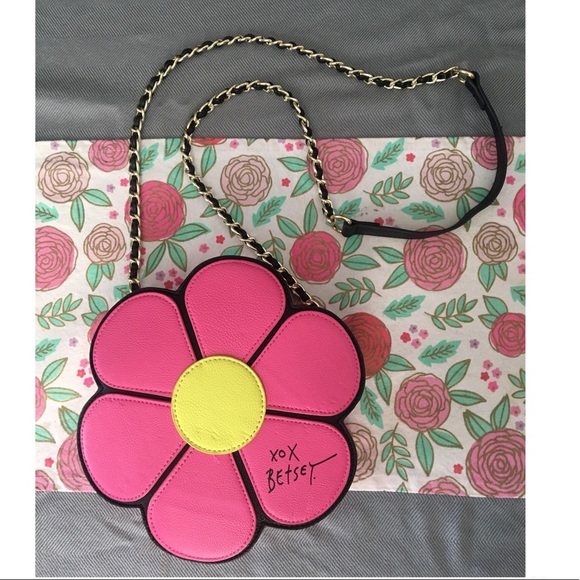 Betsey Johnson Handbags - Betsey Johnson Pink Pushing Daisies Crossbody Bag